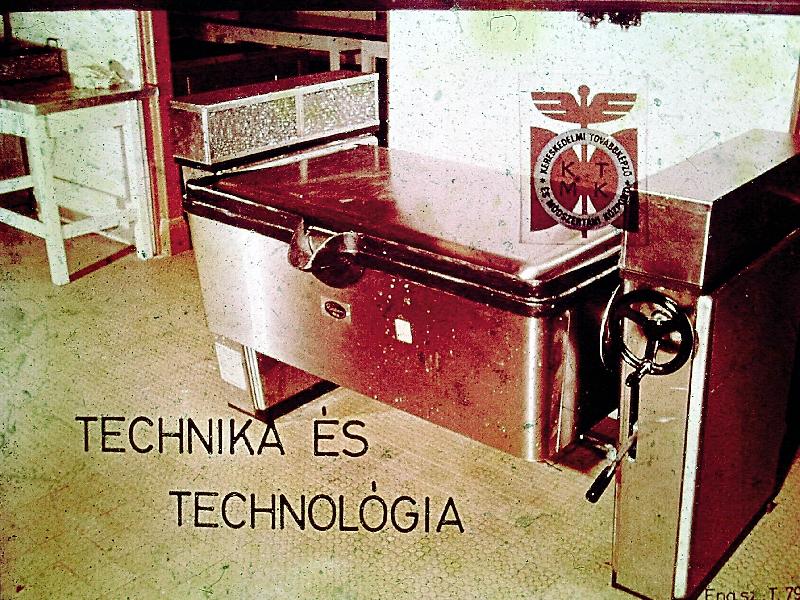 Technika és technológia
